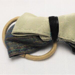 No12-13: Two (2) bows on interchangeable rings for hairpins or elastic bands